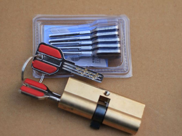 宝应24小时上门开锁公司